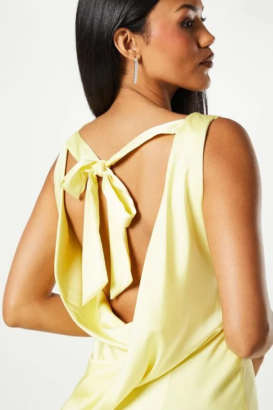 Cross-Back Drape