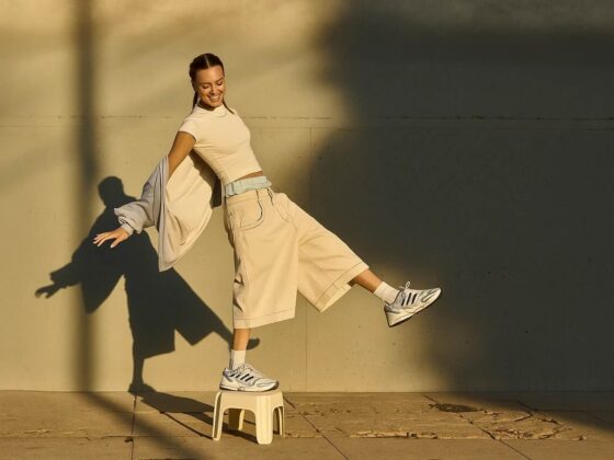 Hibbett Sports Close to Me vs. Online Store